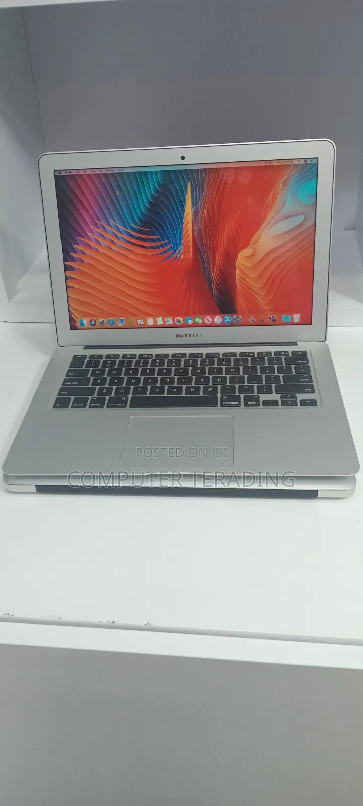 New Laptop Apple MacBook Air 2017 8GB Intel Core i5 SSD 256GB