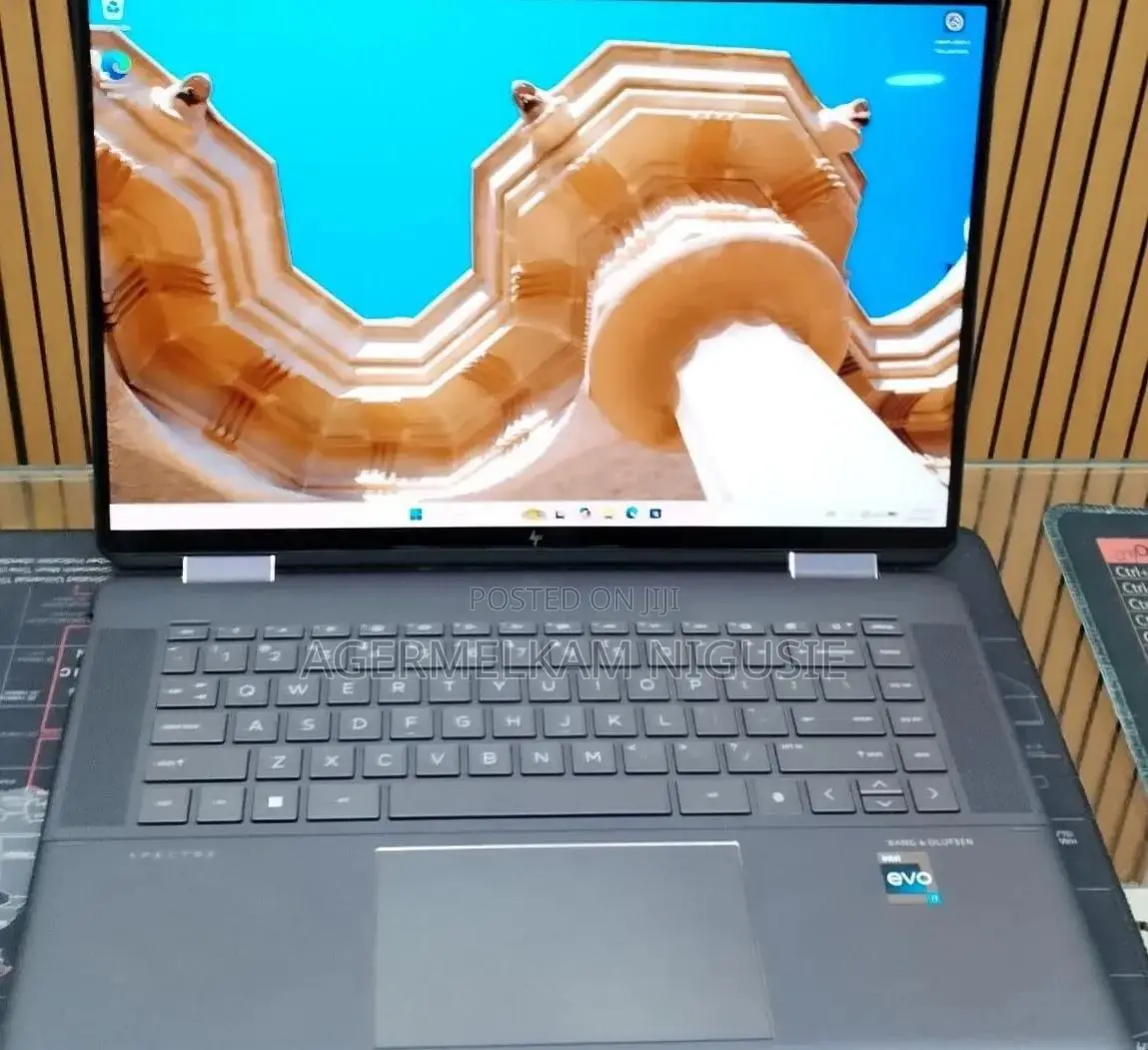 New Laptop HP Spectre X360 16GB Intel Core i7 SSD 512GB