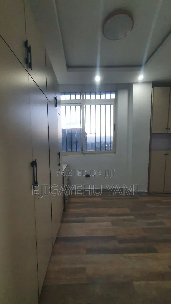 Furnished 3bdrm Condo in Condominium, Bole for sale