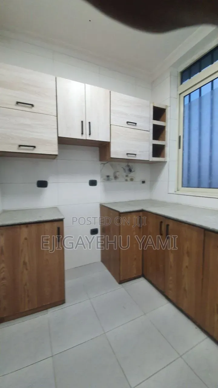 Furnished 3bdrm Condo in Condominium, Bole for sale