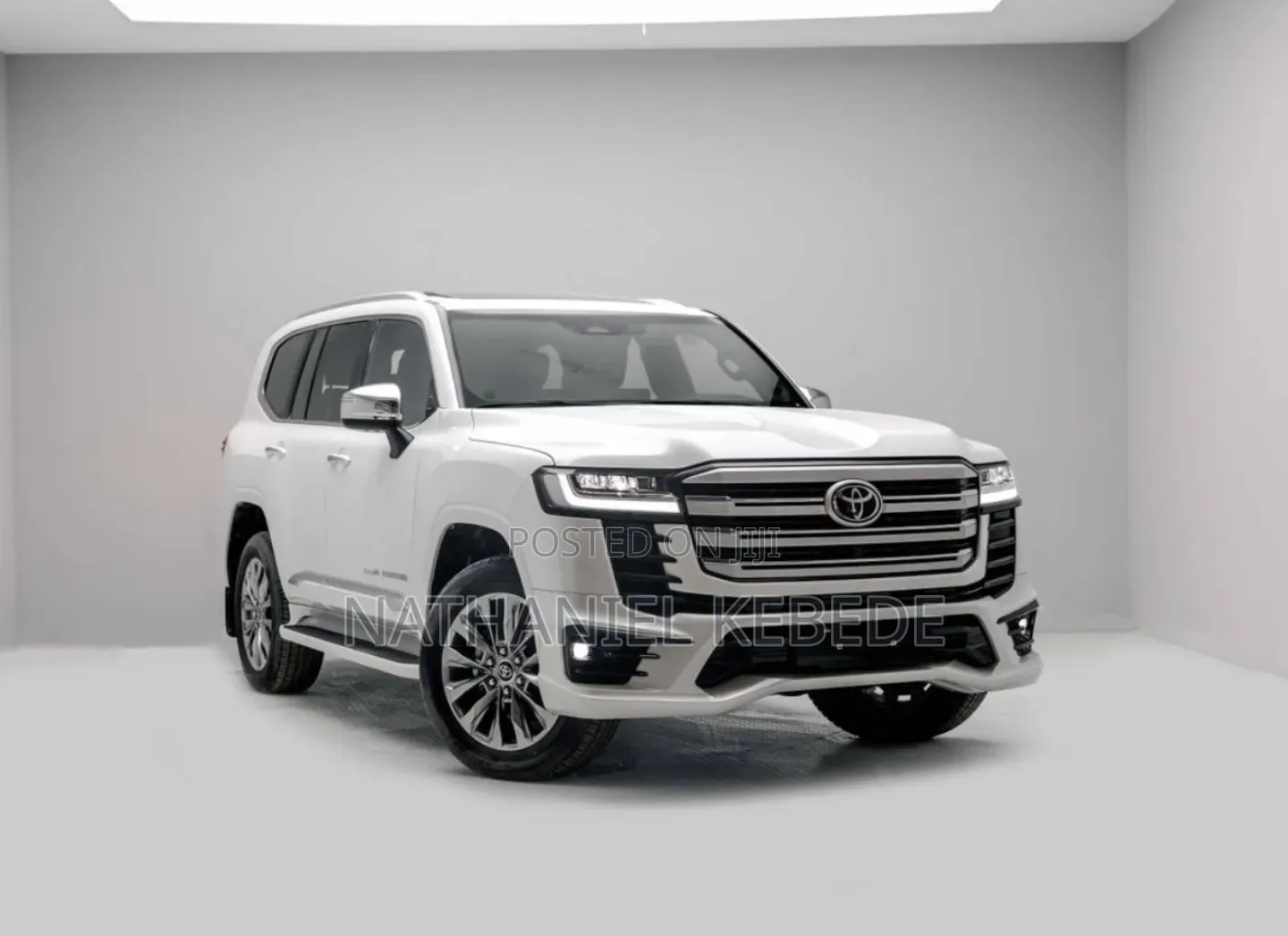 New Toyota Land Cruiser LC300 2025 White