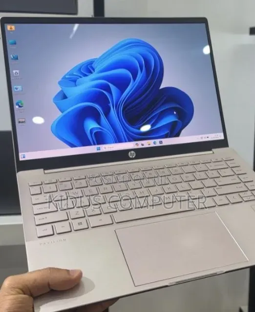 New Laptop HP Pavilion 15 16GB Intel Core i7 SSD 512GB