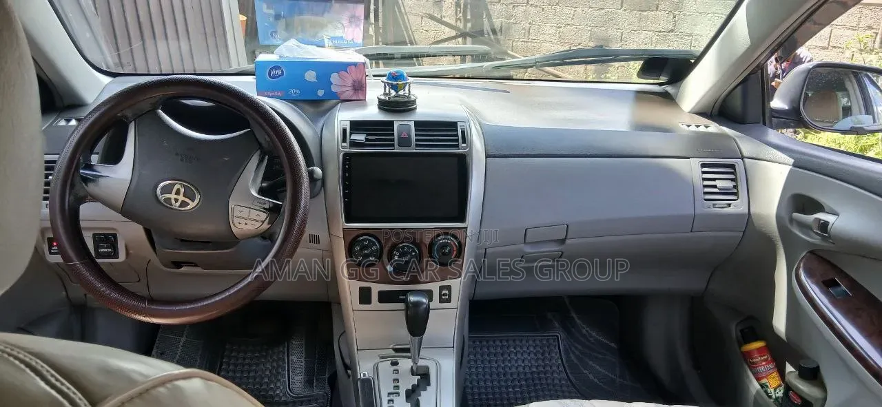 Toyota Corolla 2008 Gray