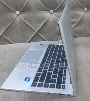 New Laptop HP EliteBook 830 G8 16GB Intel Core i5 SSD 512GB