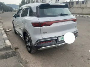 BYD Yuan Up 2025 Silver
