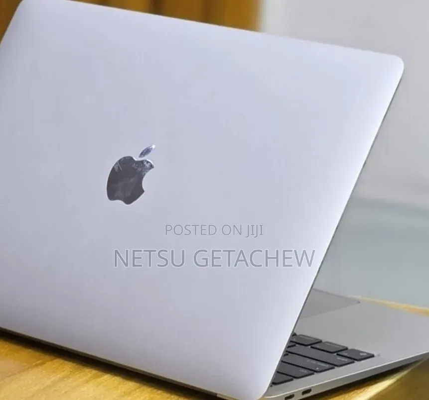New Laptop Apple MacBook Air 2020 M1 8GB Apple M1 SSD 256GB