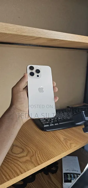 Apple iPhone 16 Pro Max 256 GB Gold