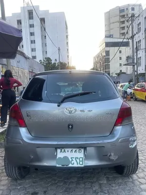 Toyota Yaris 2009 Gray