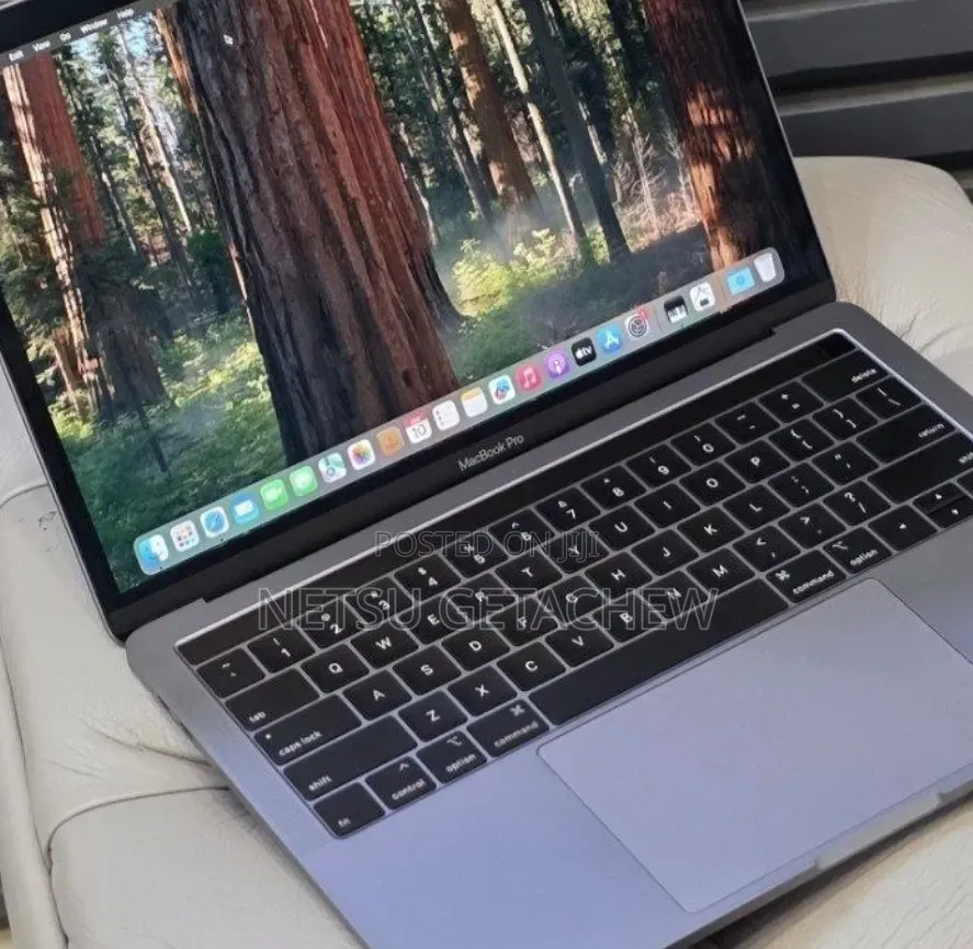 New Laptop Apple MacBook Pro 2019 16GB Intel Core i5 SSD 512GB
