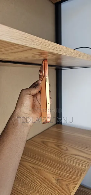 New Apple iPhone 17 Pro Max 256 GB Orange