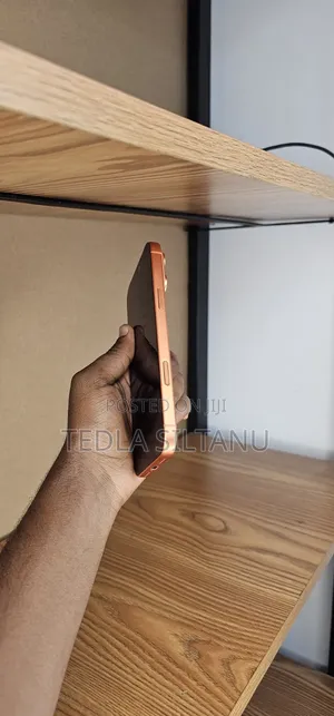 New Apple iPhone 17 Pro Max 256 GB Orange