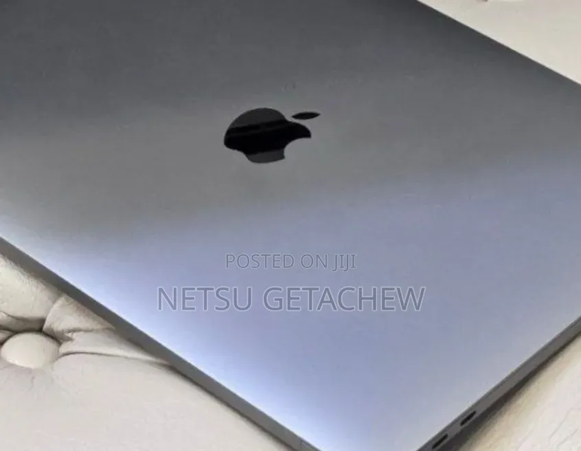 New Laptop Apple MacBook Pro 2019 16GB Intel Core i7 SSD 512GB