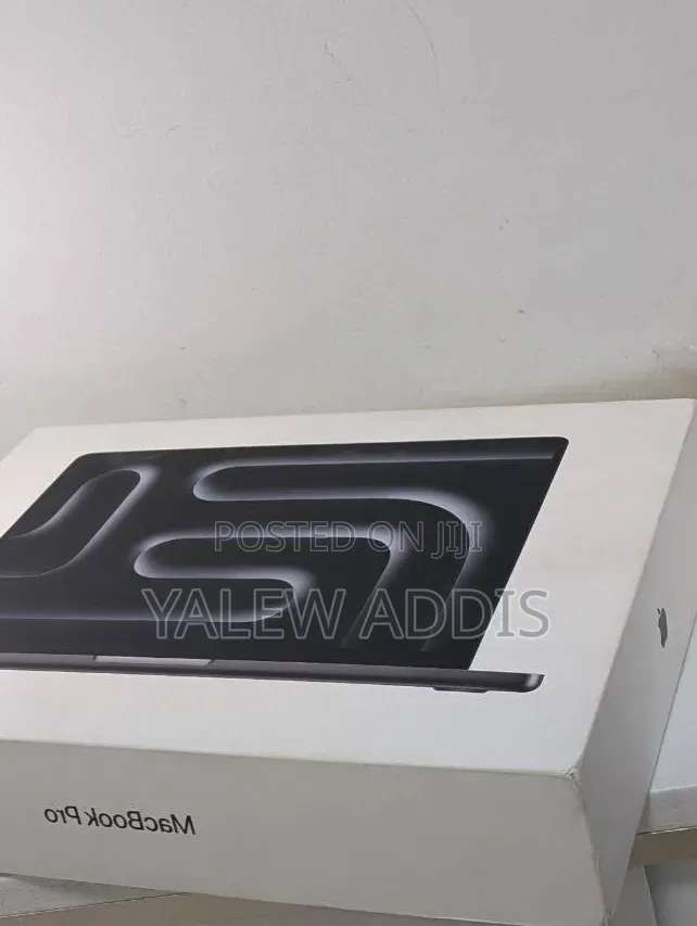New Laptop Apple MacBook Pro 2024 M4 Pro 24GB Apple M4 SSD 1T