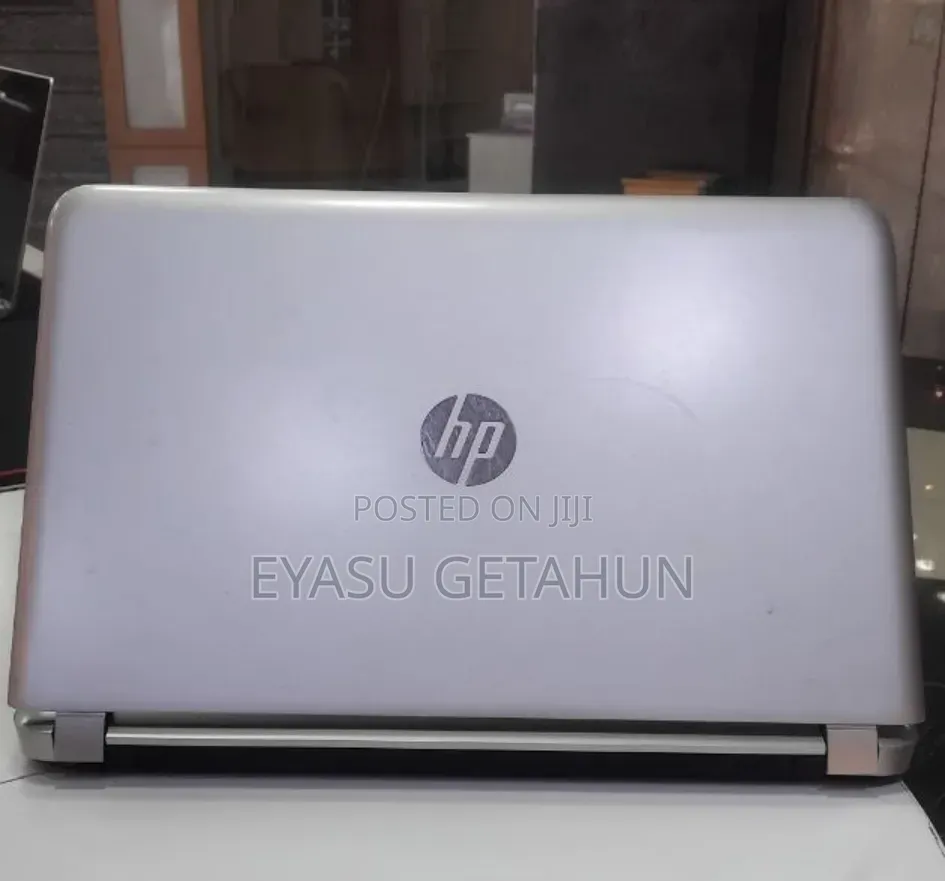 New Laptop HP Pavilion 15 8GB Intel Core i5 HDD 1T