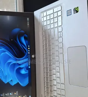 New Laptop HP Envy Pro 12GB Intel Core i5 HDD 1T
