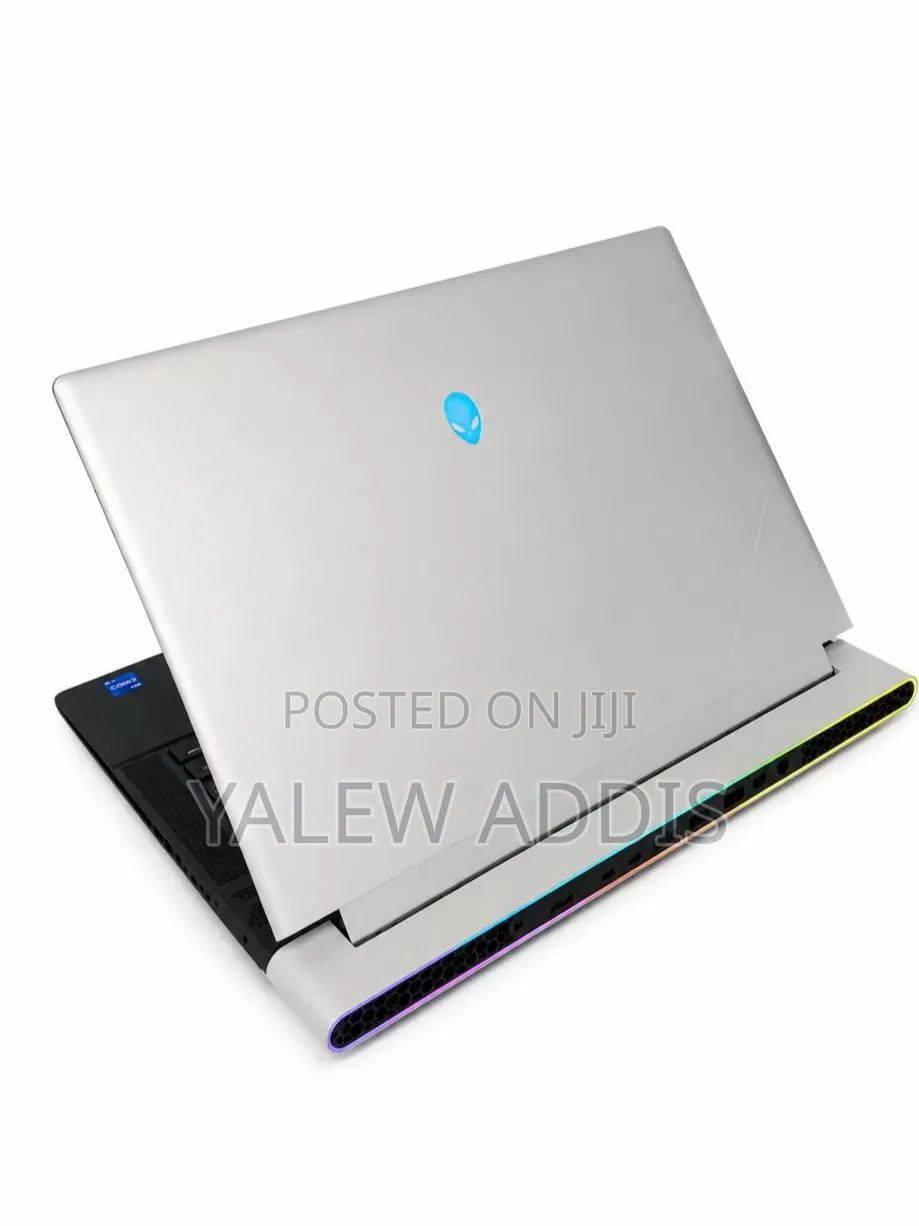 New Laptop Alienware X16 r1 32GB Intel Core i9 SSD 1T