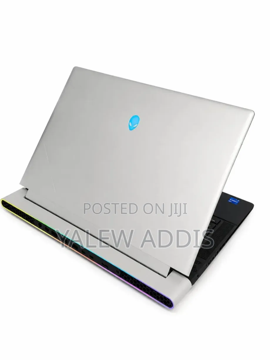 New Laptop Alienware X16 r1 32GB Intel Core i9 SSD 1T