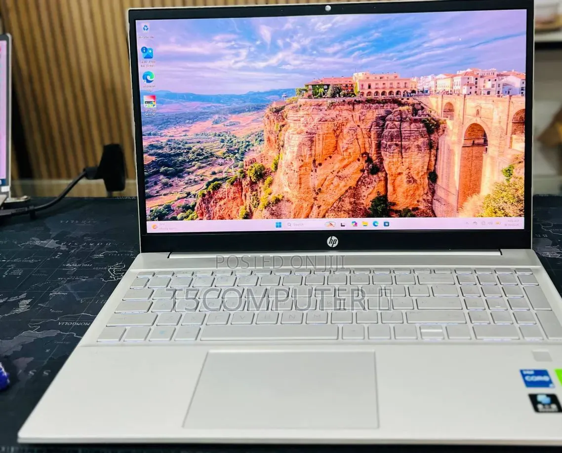 New Laptop HP Pavilion 15 16GB Intel Core i5 SSD 512GB