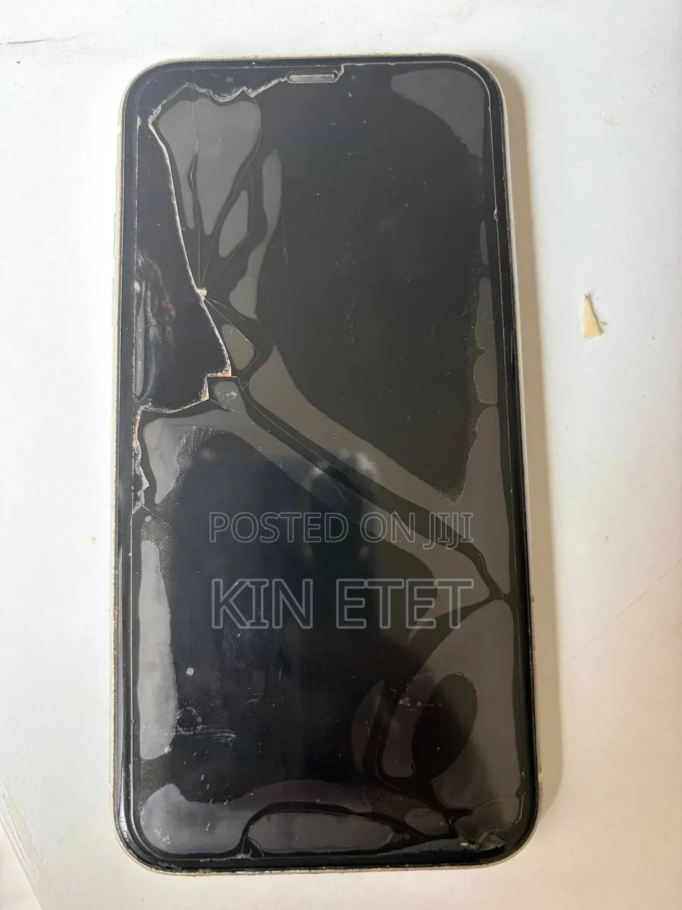 Apple iPhone XR 64 GB White