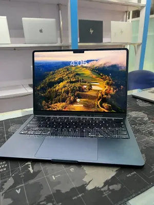 New Laptop Apple MacBook Air 2022 M2 16GB Apple M2 SSD 512GB