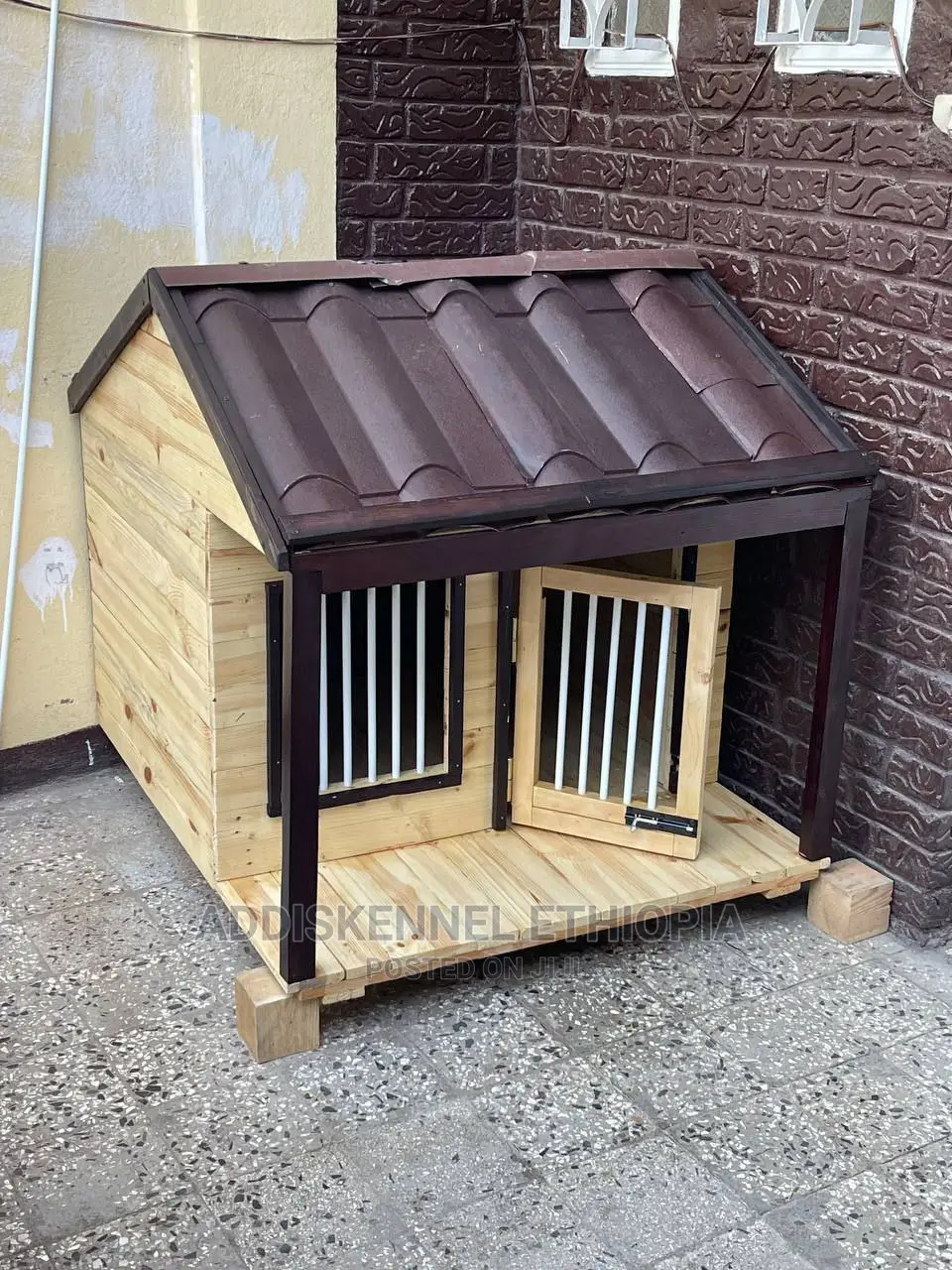Dog House and Accessories
