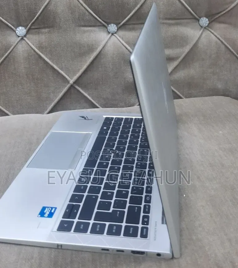 New Laptop HP EliteBook 840 G8 16GB Intel Core i5 SSD 512GB