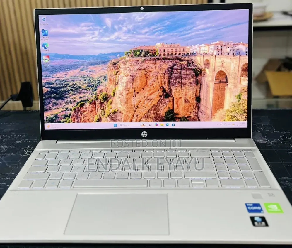 New Laptop HP Pavilion 15 16GB Intel Core i5 SSD 512GB
