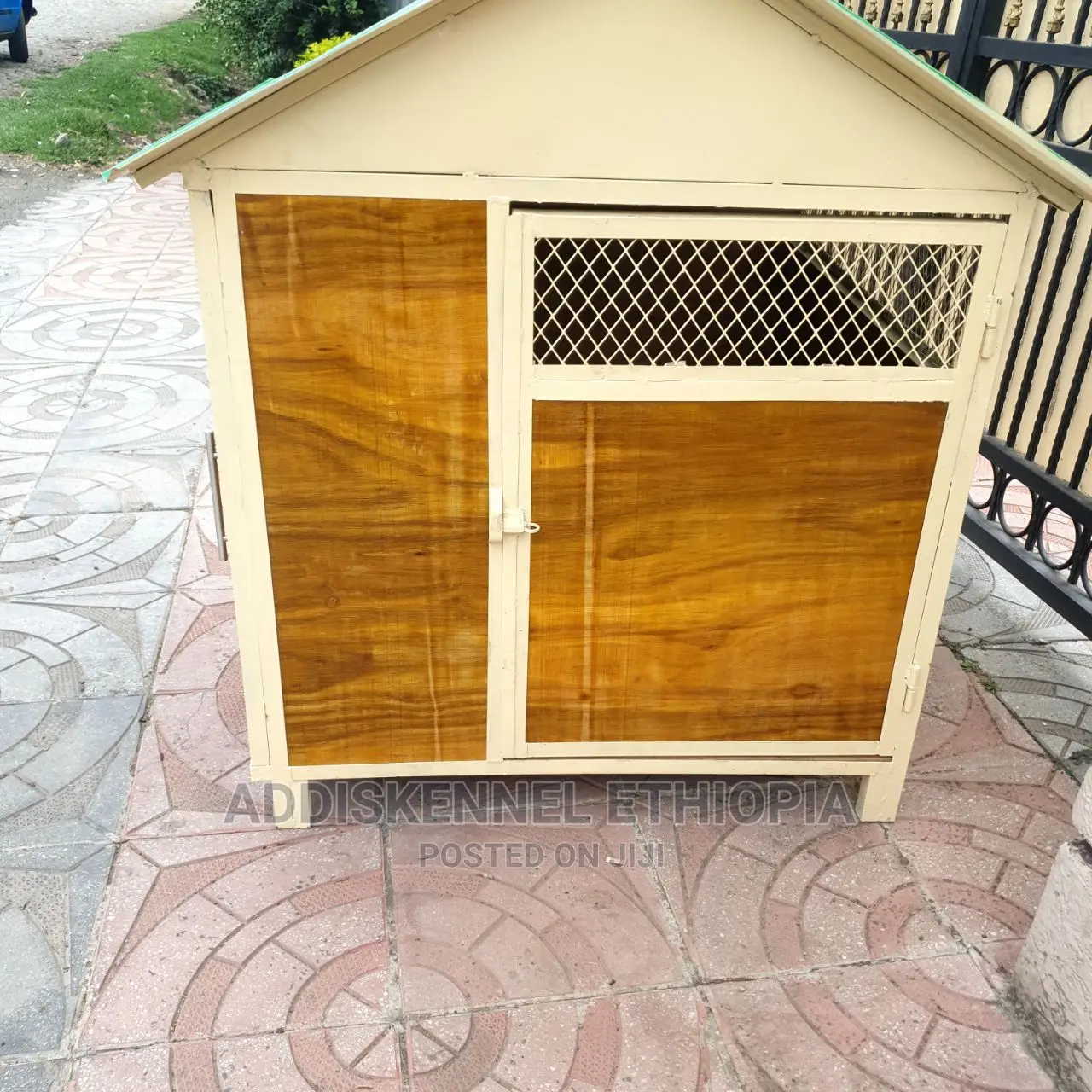 Dog House and Accessories