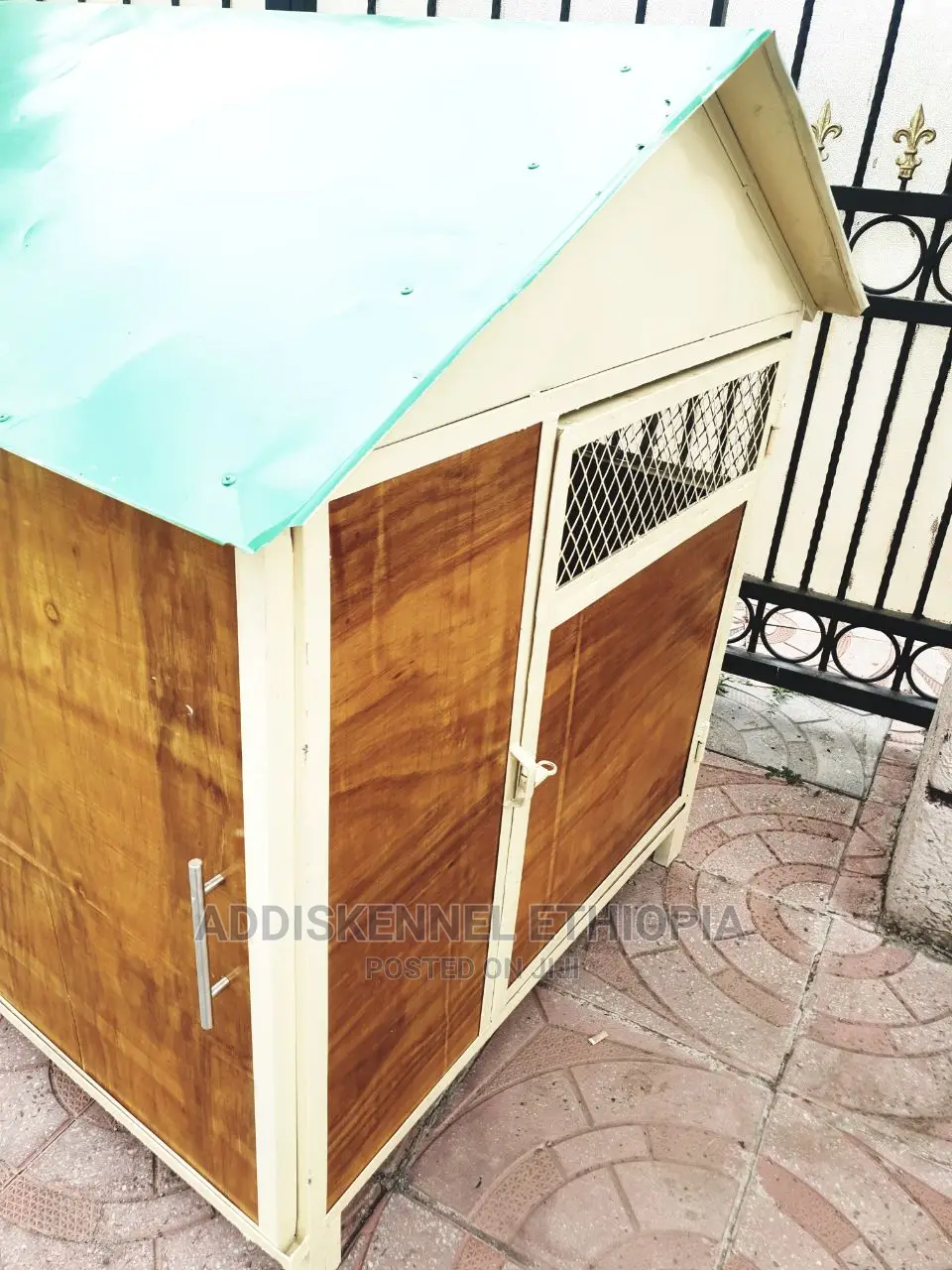 Dog House and Accessories