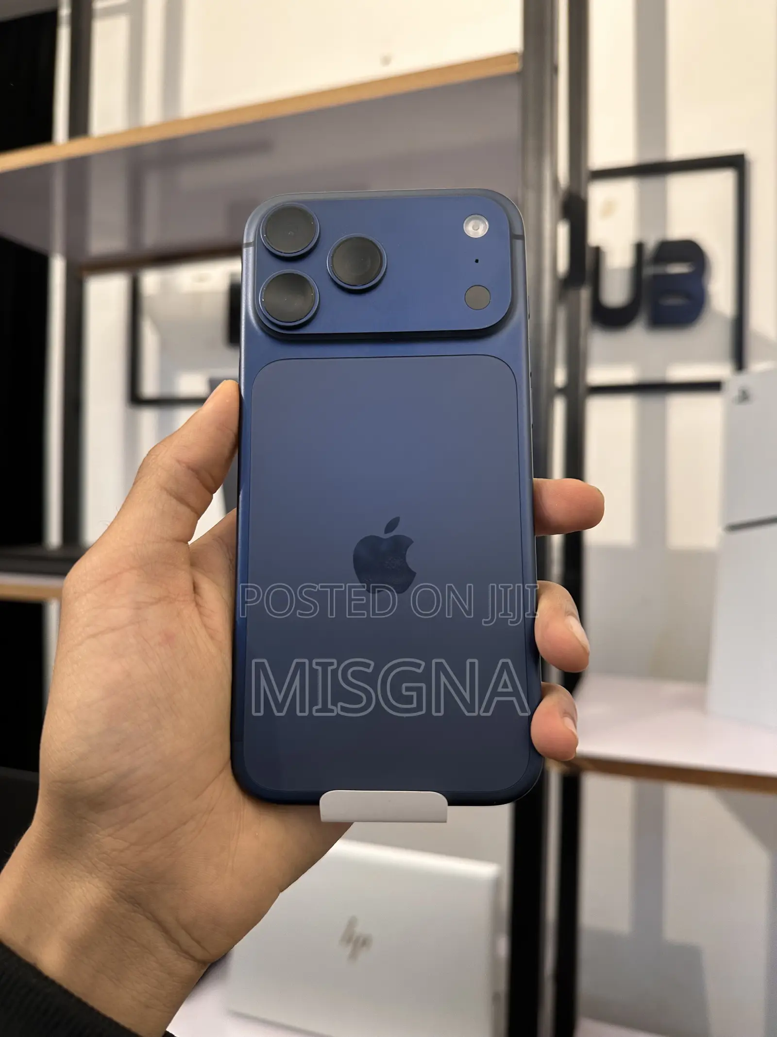 New Apple iPhone 17 Pro Max 256 GB Blue