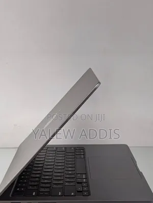 New Laptop Apple MacBook Pro 2021 M1 16GB Apple M1 SSD 512GB