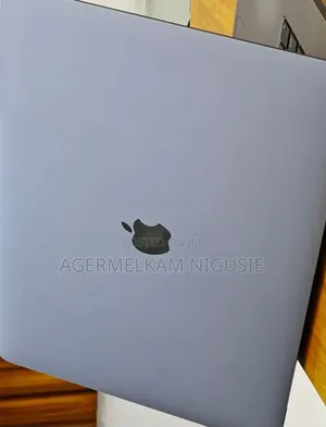 New Laptop Apple MacBook Pro 2019 16GB Intel Core i9 SSD 512GB