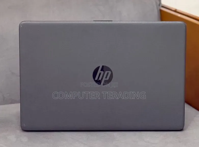 New Laptop HP Stream Notebook 8GB Intel Core i7 HDD 1T