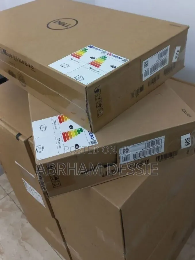 New Laptop Dell 8GB Intel Core i7 SSD 512GB