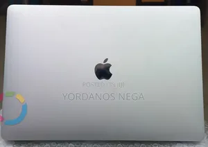 New Laptop Apple MacBook Pro 2018 16GB Intel Core i7 SSD 256GB