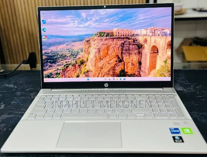 New Laptop HP Pavilion 15 16GB Intel Core i7 SSD 512GB