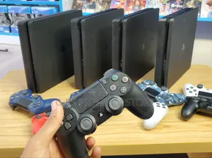 Ps 4 Slim Jailbreak | 100% ጥራት | 2 Original Joystick ከ Poland የመጣ
‎