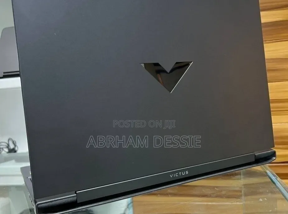 New Laptop HP 8GB AMD Ryzen 5 SSD 512GB