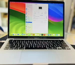 New Laptop Apple MacBook Pro 2021 M1 16GB Apple M1 Pro SSD 256GB