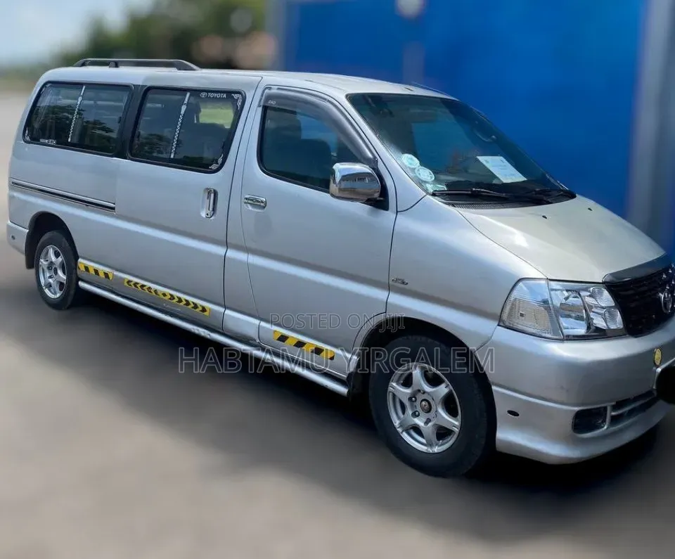 Toyota HiAce 2008 Silver