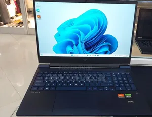 New Laptop HP 8GB AMD Ryzen 7 SSD 1T