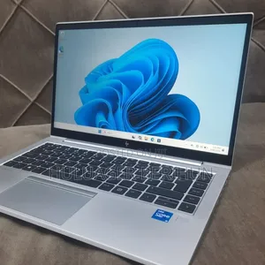 New Laptop HP EliteBook 840 G8 16GB Intel Core i5 SSD 512GB