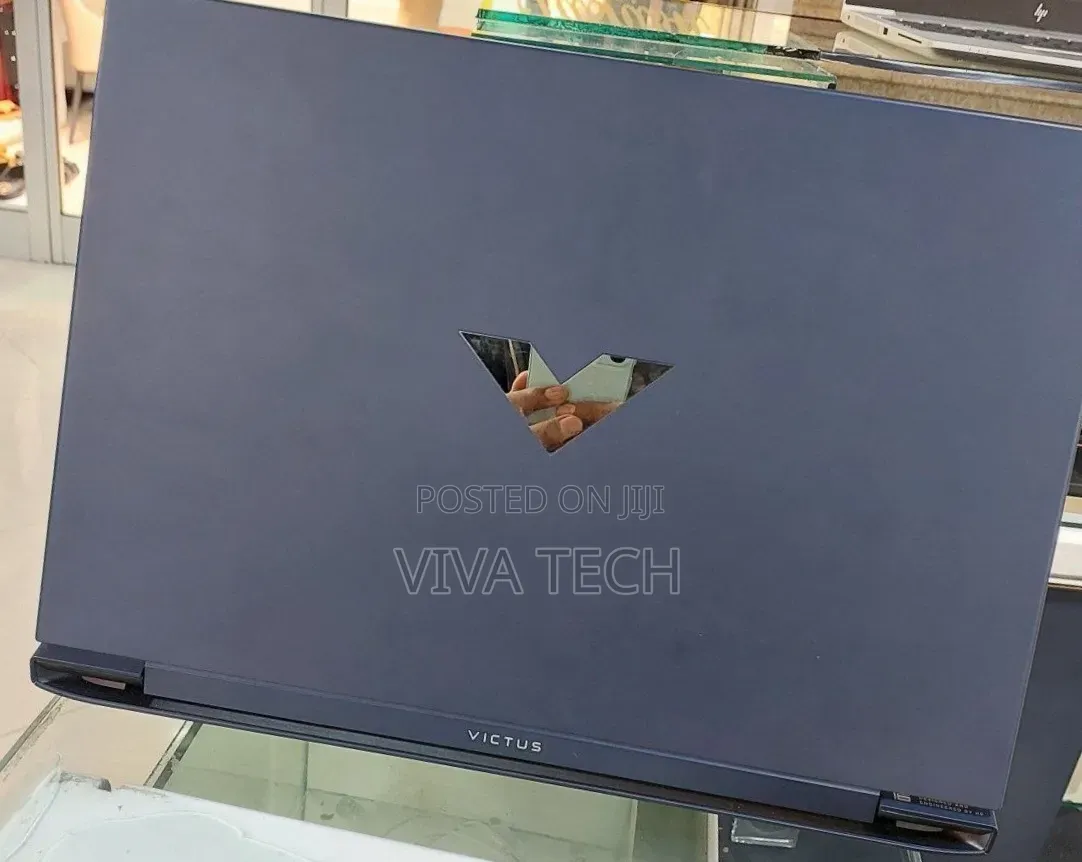 New Laptop HP Victus 16 16GB AMD Ryzen 7 SSD 1T