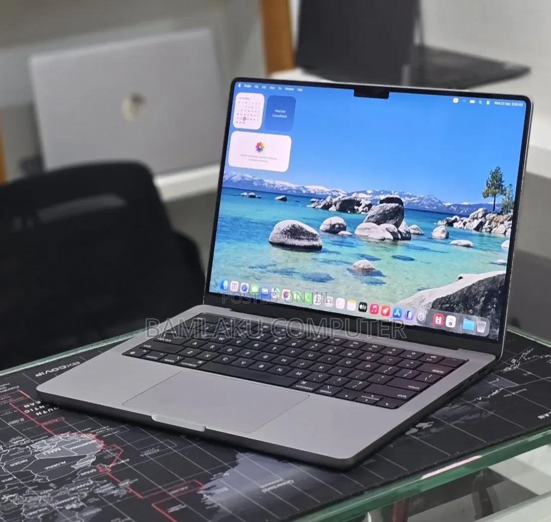 New Laptop Apple MacBook Pro 2021 M1 32GB Apple M1 Pro SSD 512GB