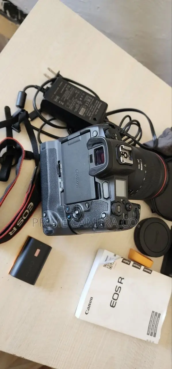 Canon EOS R Mirrorless Camera With 24-105mm F/4 Lens (New)