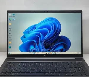 New Laptop HP ZBook Firefly G9 16GB Intel Core i7 SSD 512GB