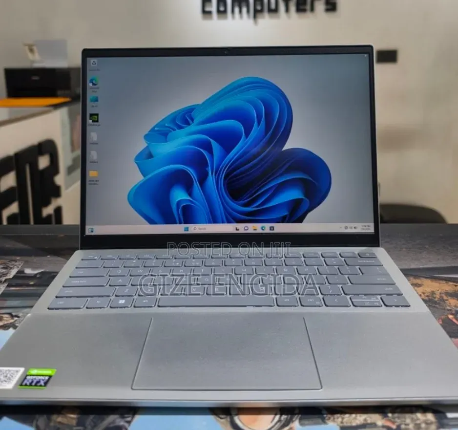 New Laptop Dell Inspiron 15 16GB Intel Core i7 SSD 512GB