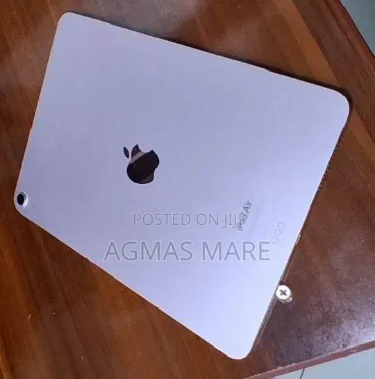 New Apple iPad Air (2022) 64 GB