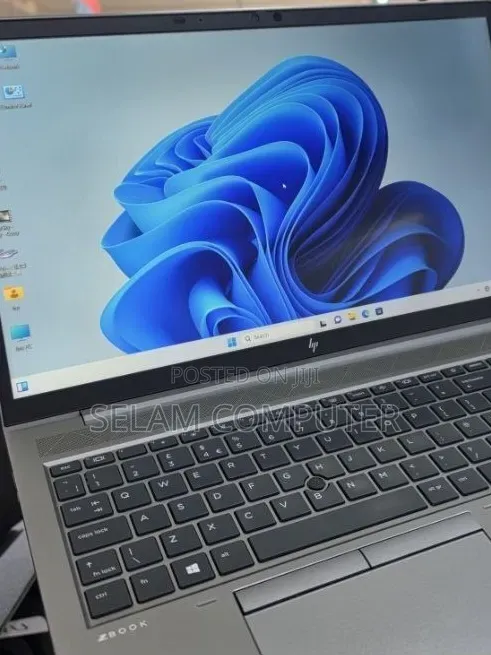 New Laptop HP ZBook 14 16GB Intel Core i7 SSD 512GB