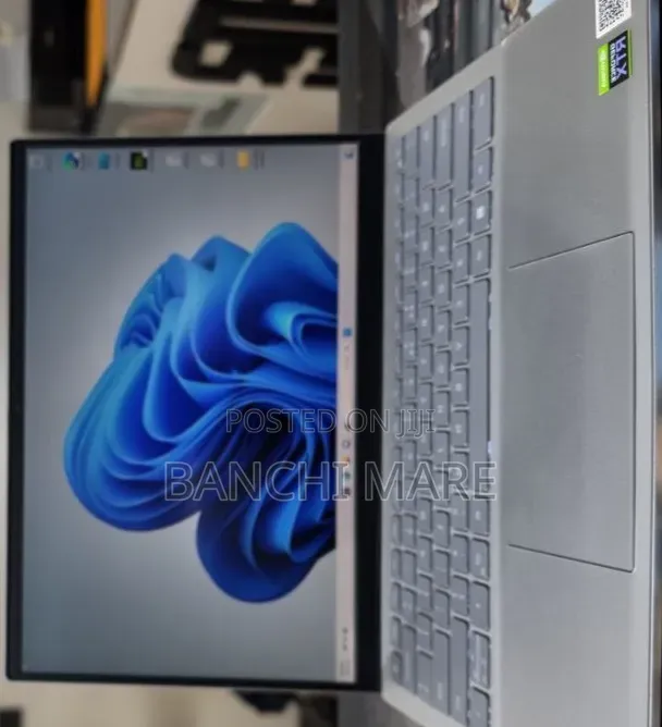 New Laptop Dell Inspiron 14 16GB Intel Core i7 SSD 512GB